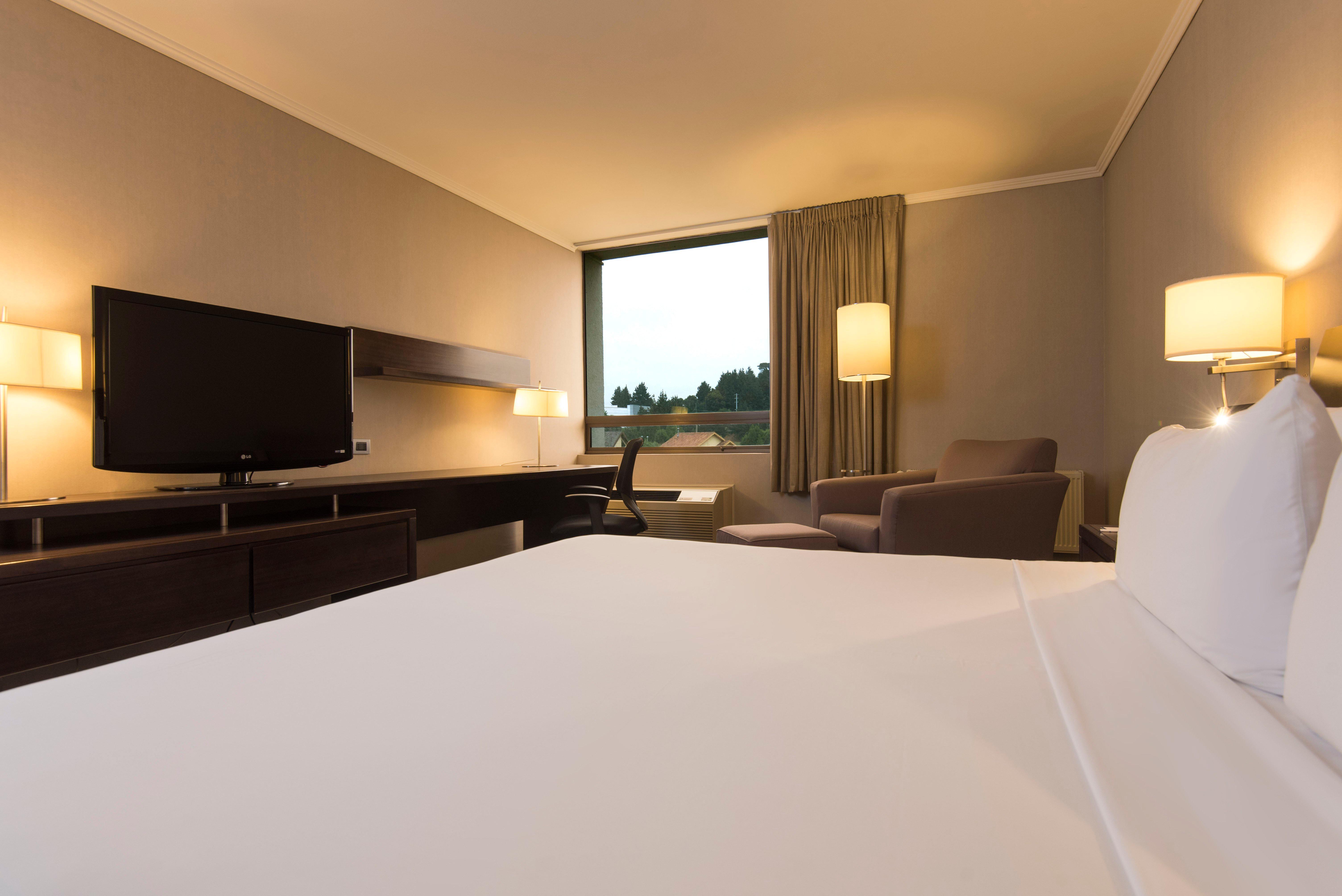 Holiday Inn Express - Concepcion By Ihg Экстерьер фото